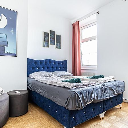 Near Schoenbrunn - Economy Rooms In Shared Apartment At Meidling Train Station فيينا المظهر الخارجي الصورة