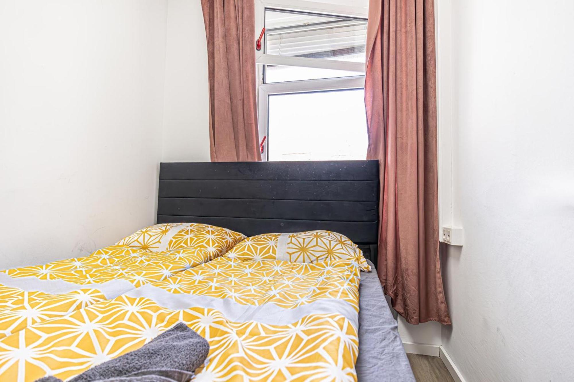 Near Schoenbrunn - Economy Rooms In Shared Apartment At Meidling Train Station فيينا المظهر الخارجي الصورة