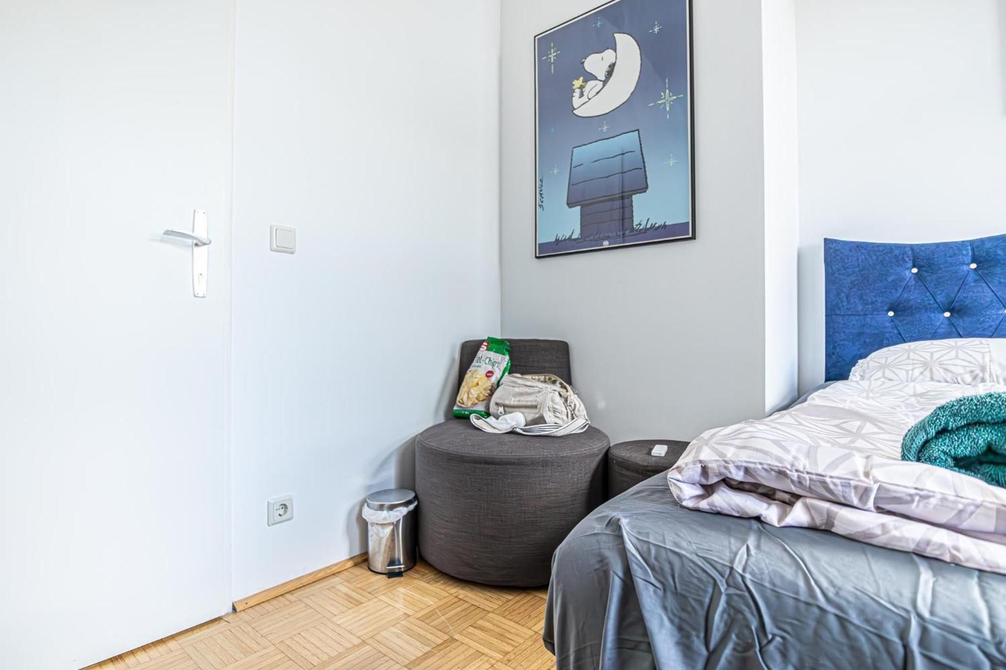 Near Schoenbrunn - Economy Rooms In Shared Apartment At Meidling Train Station فيينا المظهر الخارجي الصورة